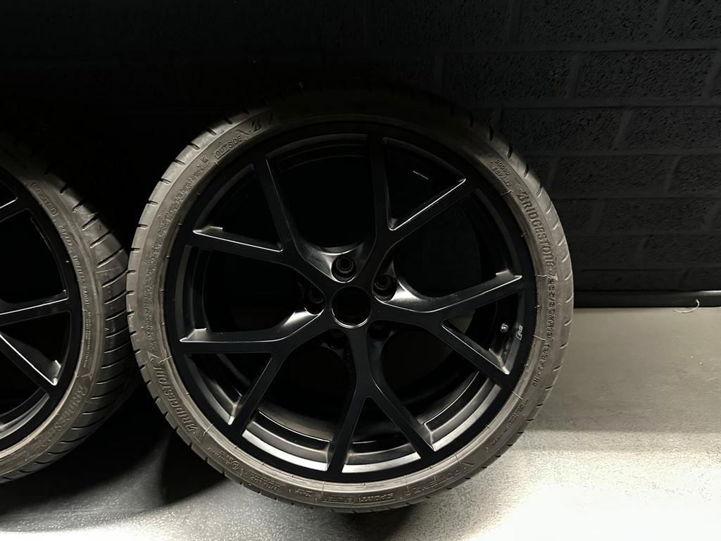 Originele Audi RS breedset velgen + banden als nieuw!, Auto-onderdelen, 18 inch, Gebruikt, Banden en Velgen, Ophalen of Verzenden