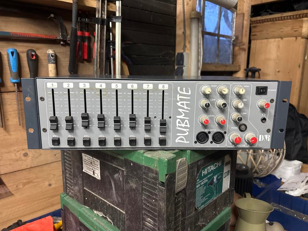 D&R Pubmate 8-kanaals mixer - Made in Holland, Muziek en Instrumenten, Mengpanelen, Ophalen, Gebruikt, 5 tot 10 kanalen, Microfooningang