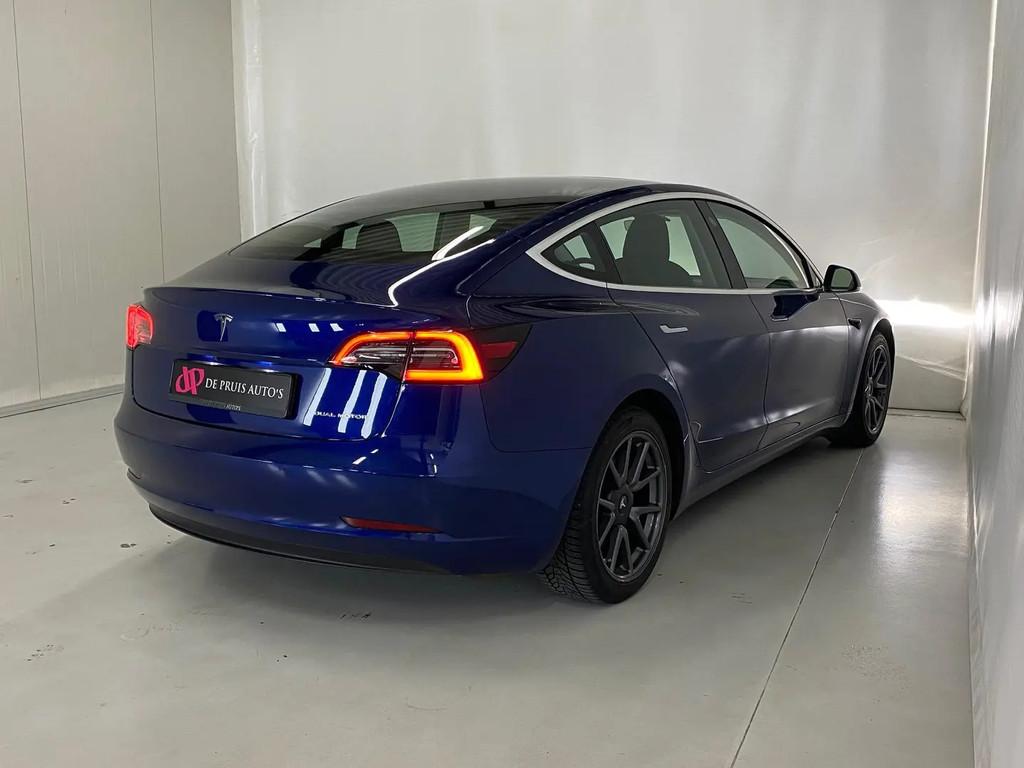 Tesla Model 3 Long Range AWD 440PK € 23.950,00, Auto's, Tesla, Automaat, Stof, Gebruikt, Stoelverwarming