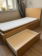 Eenpersoonsbed met matras, Ophalen, 90 cm, Eenpersoons, Bruin