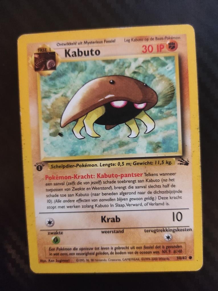 Kabuto First Edition Nederlands Fossil 50/62, Ophalen of Verzenden, Zo goed als nieuw, Losse kaart, Foil