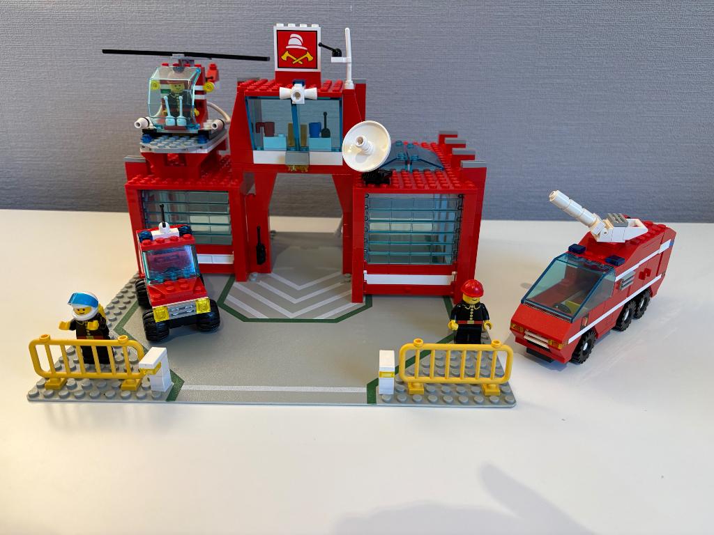 Lego brandweerkazerne, Gebruikt, Lego, Ophalen of Verzenden, LEGOLAND
