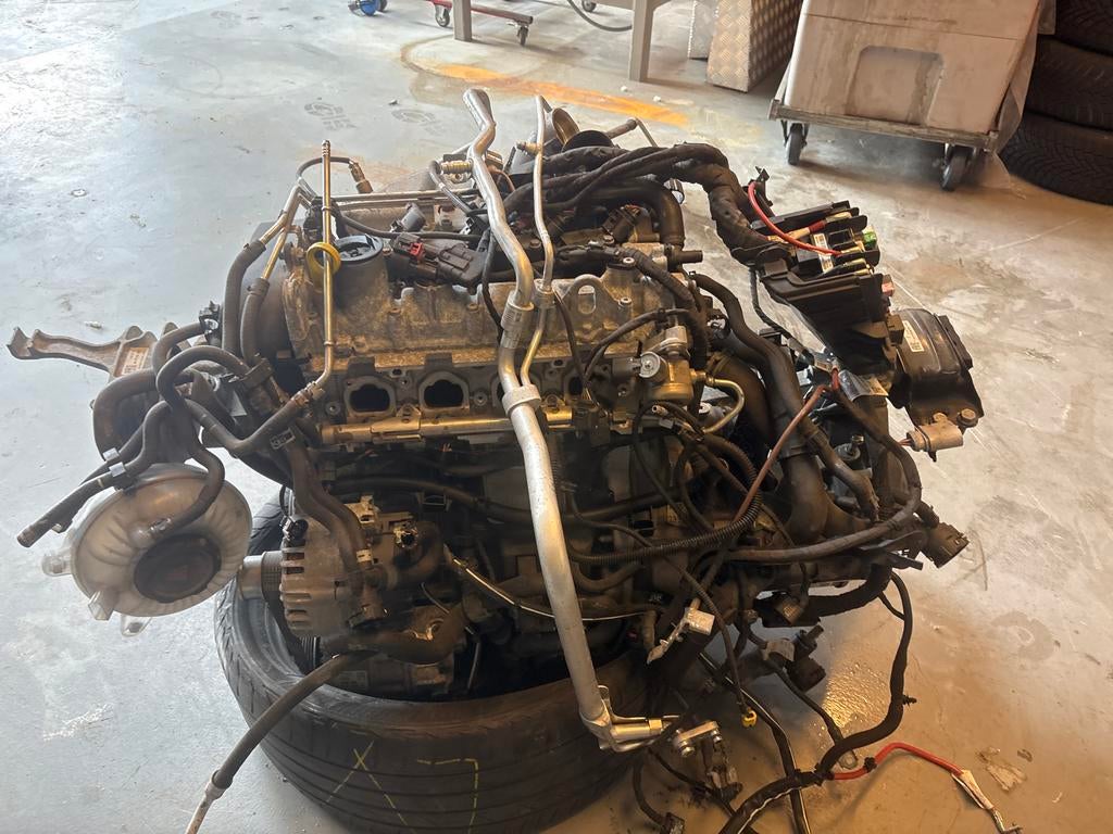 Volkswagen touran motor CZD 825125, Auto-onderdelen, Ophalen of Verzenden, Gebruikt, Volkswagen
