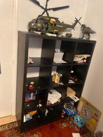 Zwart vakkenkast met 9 vakken, Met plank(en), Gebruikt, 100 tot 150 cm, 25 tot 50 cm