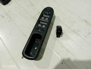 Raamschakelaar Peugeot 407 96468704XT 96360166XT beschikbaar voor biedingen