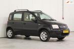 Fiat Panda 1.2 Dynamic | Airco | Sportvelgen | Trekhaak | Re, Auto's, Voorwielaandrijving, Gebruikt, 1242 cc, Zwart