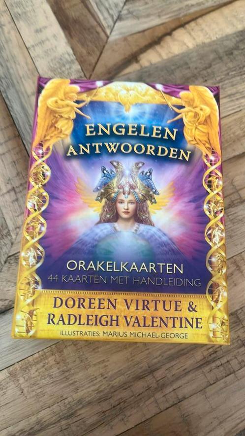 Radleigh Valentine - Engelen antwoorden orakelkaarten, Boeken, Esoterie en Spiritualiteit, Zo goed als nieuw, Overige typen, Tarot of Kaarten leggen