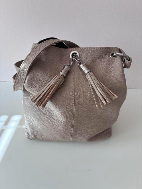 Tod’s handtas (leer, 25x31 cm), Sieraden, Tassen en Uiterlijk, Tassen | Damestassen, Gebruikt, Handtas, Beige, Ophalen of Verzenden