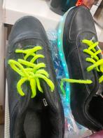 Schoenen met verlichting)oplaadbaar/maat :40, Kleding | Heren, Ophalen of Verzenden, Zo goed als nieuw, Zwart