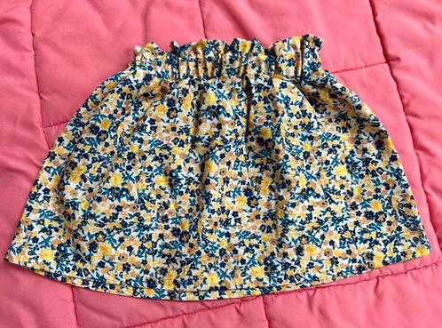Vrolijk rokje met elastiek en bloemetjesmotief, Kinderen en Baby's, Kinderkleding | Maat 98, Nieuw, Meisje, Jurk of Rok, Verzenden