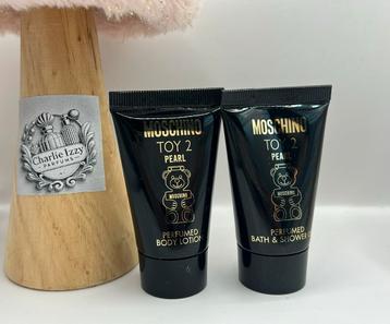 Moschino - toy2 pearl bodylotion & douchegel 2x 25ml  beschikbaar voor biedingen