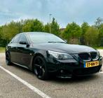 BMW 5-Serie 530I executive AUT 2004, Auto's, Automaat, Achterwielaandrijving, Zwart, 2000 kg