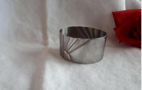 Gero Zilmeta | 2 x servetring : 1 x nr. 5013 || 1 x nr. 5026, Antiek en Kunst, Antiek | Bestek, Verzenden
