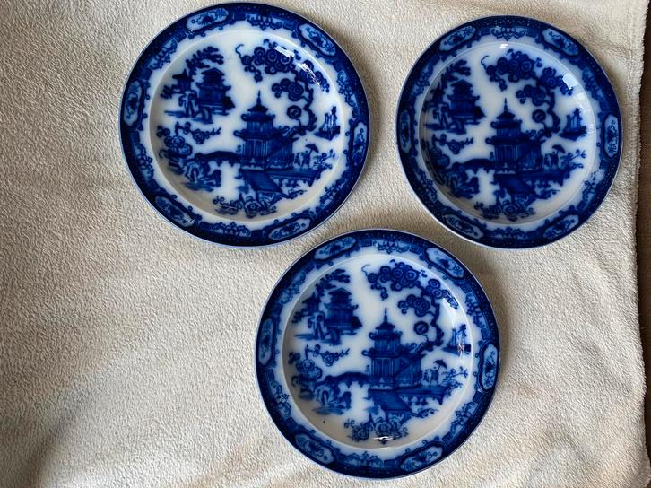 3 borden van P. Regout Hindostan uit 1855, Antiek en Kunst, Antiek | Servies los, Ophalen of Verzenden