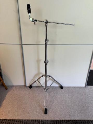 2 Pearl Bekkenboomstands  1 straightstand en 1 Tama snaresta beschikbaar voor biedingen