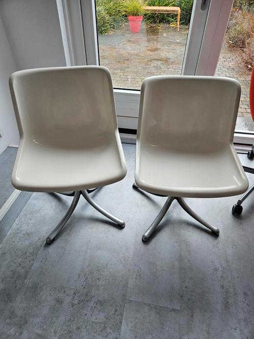 Vintage draaistoelen van tecno, model modus, Huis en Inrichting, Stoelen, Gebruikt, Twee, Wit, Ophalen