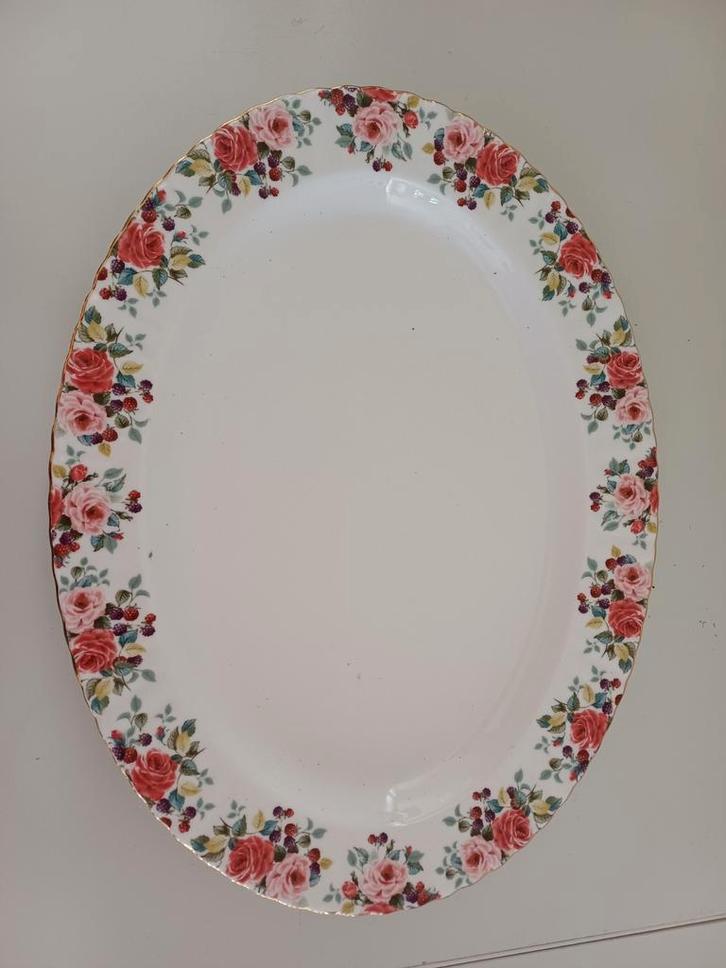 Royal Albert Rosa Ovale Schaal - Nieuw!, Huis en Inrichting, Keuken | Servies, Ophalen