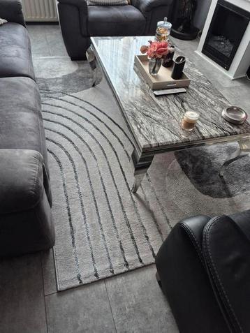 Prachtige vloerkleed 160x230 beschikbaar voor biedingen