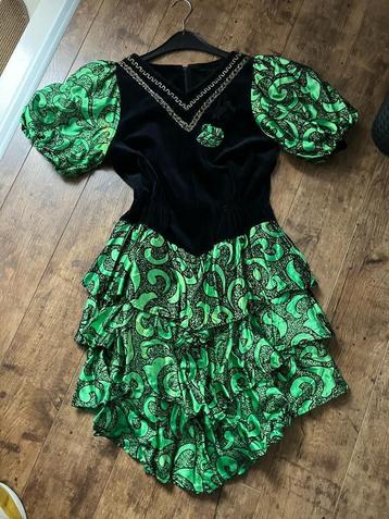 carnavalsjurk beschikbaar voor biedingen