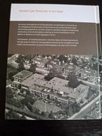 Rollecate vereeuwigd /voormalig schoolgebouw in Deventer, Ophalen