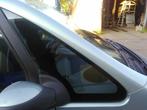 Driehoeks Ruit rechts-voor van een Peugeot 1007, Auto-onderdelen, Ruiten en Toebehoren, Ophalen of Verzenden, 3 maanden garantie