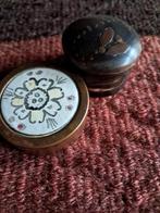 2 antieke pillendoosjes, plateel en hoorn, setprijs;, Antiek en Kunst, Ophalen of Verzenden