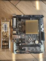Moederbord Micro-ATX Asus J3455M-E, Computers en Software, Moederborden, Cpu onboard, DDR3, Ophalen of Verzenden, Zo goed als nieuw