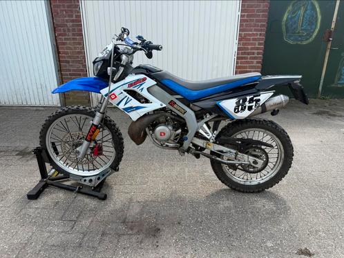 Derbi drd racing schade brommer in onderdelen, Fietsen en Brommers, Brommeronderdelen | Algemeen, Gebruikt, Frame, Ophalen of Verzenden