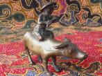 Buffel met berijder mooi oud brons beeldje uit Indonesië., Antiek en Kunst, Ophalen of Verzenden