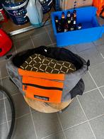 Mooie fietsmand met beugel voor kleine hond, Ophalen, Zo goed als nieuw