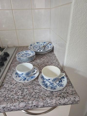 Antiek Porseleinen Servies beschikbaar voor biedingen