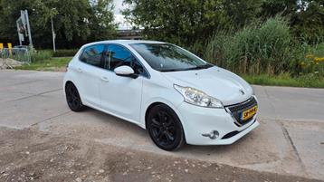 Peugeot 208 1.6 VTI Focal Navigatie Android Led beschikbaar voor biedingen