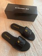 Sandalen slippers coach nieuw zwart goud 38, Kleding | Dames, Ophalen of Verzenden, Nieuw, Zwart