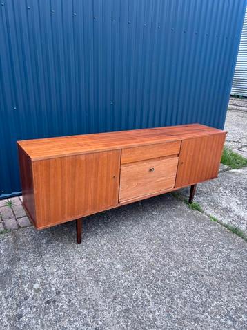 Vintage dressoir lowboard kast tvmeubel beschikbaar voor biedingen