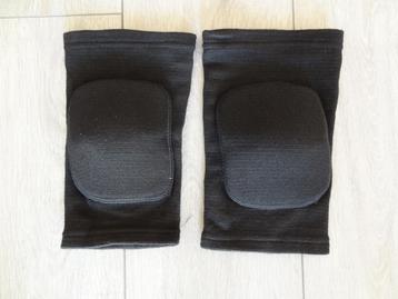 NIEUW! Zwarte kniebeschermers >Snelle Verzending!<  beschikbaar voor biedingen