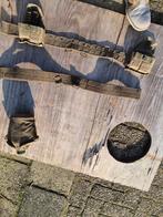 Militaire riem drinkfles, Ophalen, Steen of Klei, Minder dan 5 m², Dakpannen