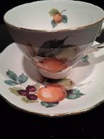 Vintage Royal Vale Theekopje met Fruitmotief, Antiek en Kunst, Ophalen of Verzenden
