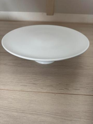 Witte Porseleinen Etagère / Taartplateau beschikbaar voor biedingen