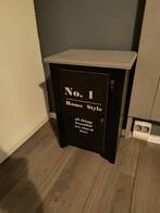2 Mooie nachtkastjes/bijzettafels met deur, Ophalen, Gebruikt, 45 tot 65 cm, 70 cm of meer
