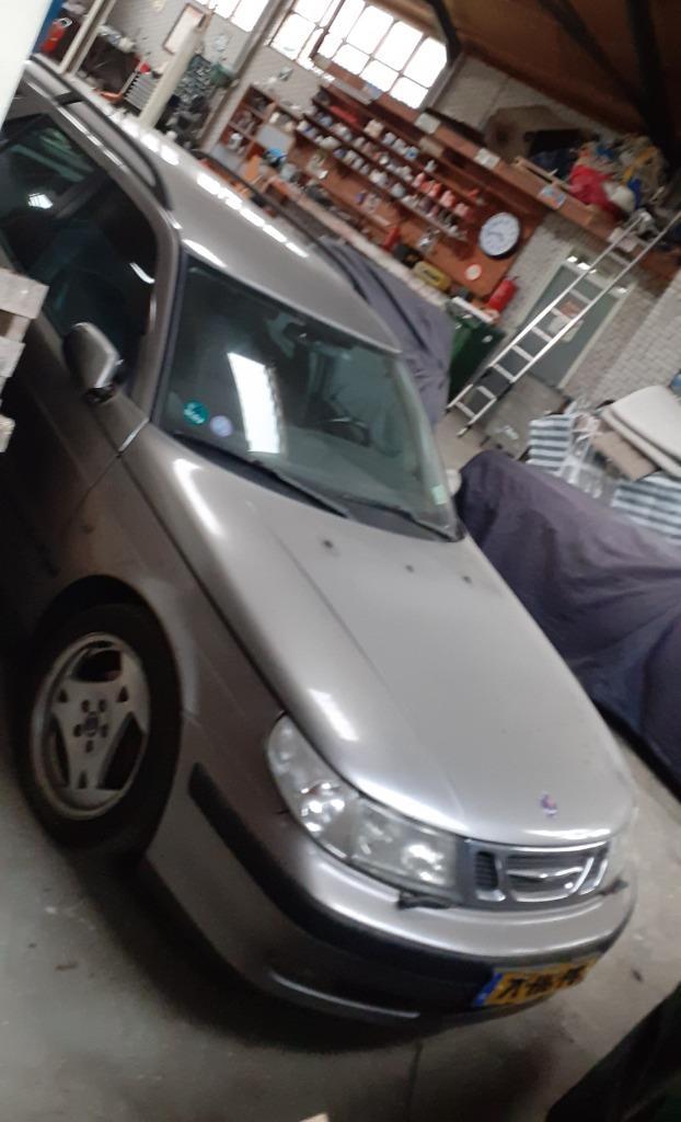 Saab 9-5 2.0 T Estate AUT 2001 Grijs, rijden of als donor, Auto's, Saab, Particulier, Saab 9-5, Airconditioning, Radio, Stoelverwarming