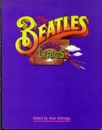 The Beatles Illustrated Lyrics Alan Aldridge boek 2004 ZGAN, Boeken, Muziek, Artiest, Ophalen of Verzenden, Zo goed als nieuw