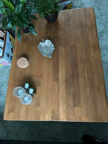 TE KOOP: prachtige salontafel!! beschikbaar voor biedingen