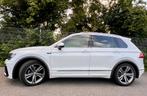VW TIGUAN HIGHLINE  R-LINE 1.4 150PK TSI DSG PANO LEER TREKH, Auto's, 4 cilinders, 150 pk, 1395 cc, Grijs