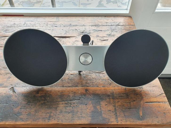 Beoplay A 8 Bluetooth luidspreker met afstandbediening, Audio, Tv en Foto, Luidsprekers, Zo goed als nieuw, Front, Rear of Stereo speakers