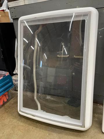 Heki dakluik 70 x 50 beschikbaar voor biedingen