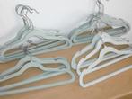 Kinderklerenhangers / Kinder klerenhangers velours en hout, Ophalen of Verzenden, Zo goed als nieuw