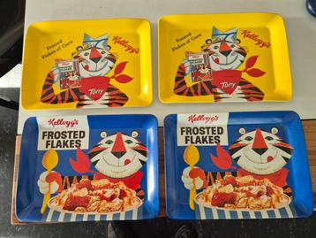 Kellogg's vier kleine dienbladen  30x12 cm beschikbaar voor biedingen