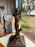 Bronzen beeld vrouw met kinderen, Ophalen of Verzenden