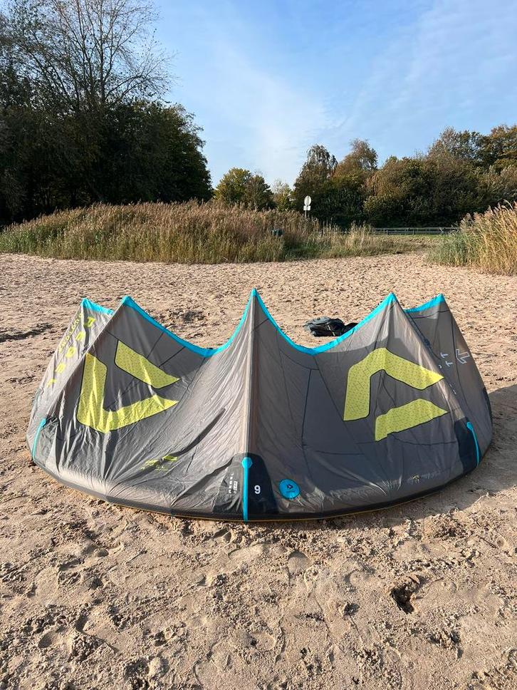 Duotone rebbel d/lab 9 meter, Watersport en Boten, Kitesurfen, Zo goed als nieuw, Kite, 9 m², Geen board, Ophalen of Verzenden