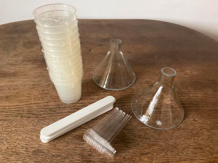 Parfumeurs benodigdheden, Sieraden, Tassen en Uiterlijk, Uiterlijk | Parfum, Zo goed als nieuw, Ophalen of Verzenden